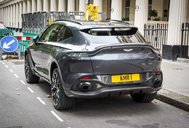 Aston Martin DBX