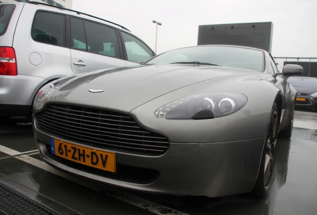 Aston Martin V8 Vantage Roadster