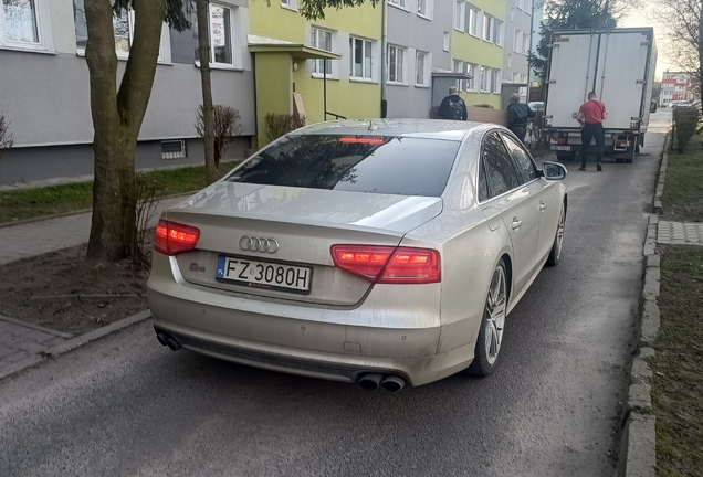 Audi S8 D4