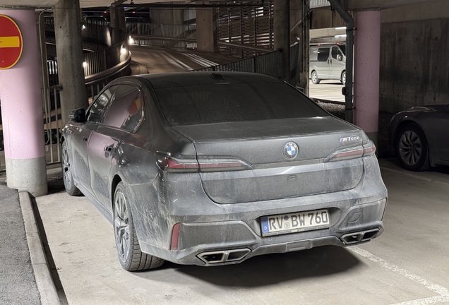 BMW M760e xDrive