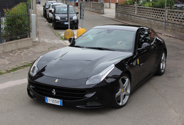 Ferrari FF