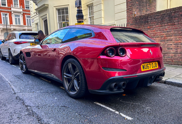 Ferrari GTC4Lusso