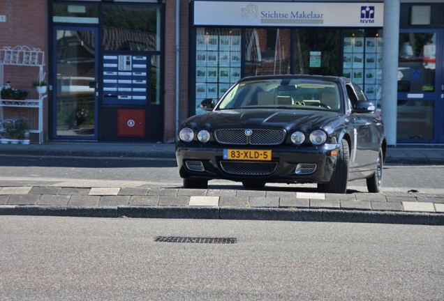 Jaguar XJR Portfolio