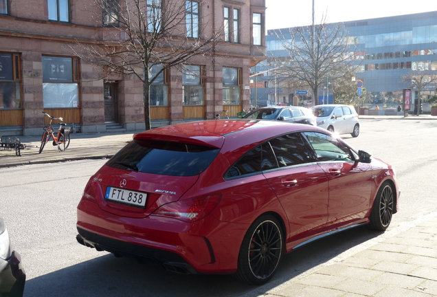 Mercedes-Benz CLA 45 AMG Shooting Brake