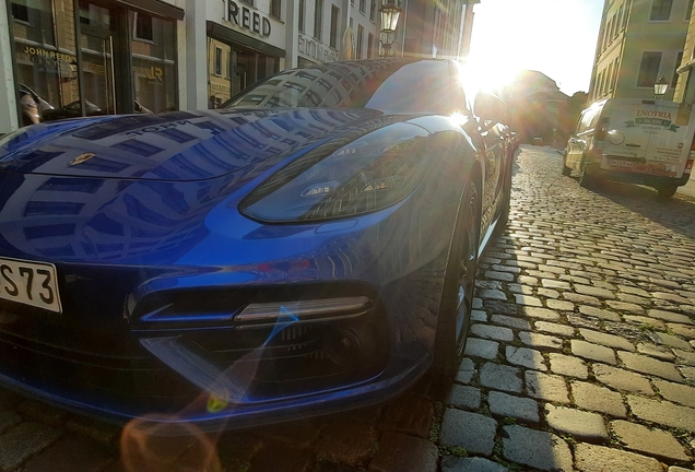Porsche 971 Panamera Turbo Sport Turismo
