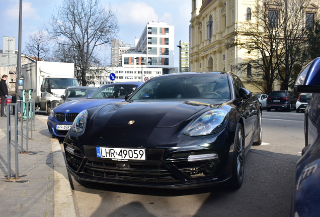 Porsche 971 Panamera Turbo