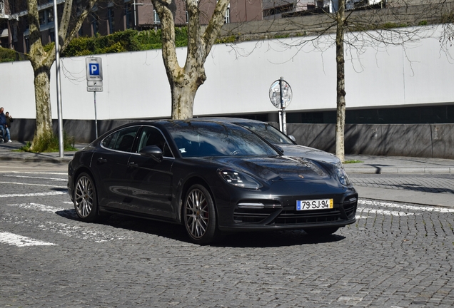 Porsche 971 Panamera Turbo