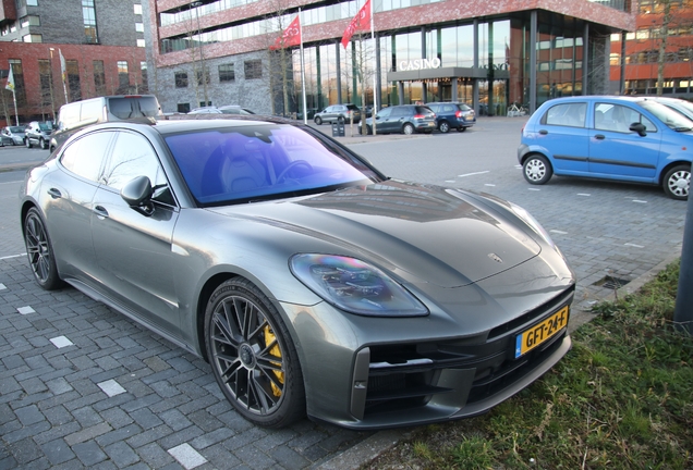 Porsche 972 Panamera Turbo E-Hybrid