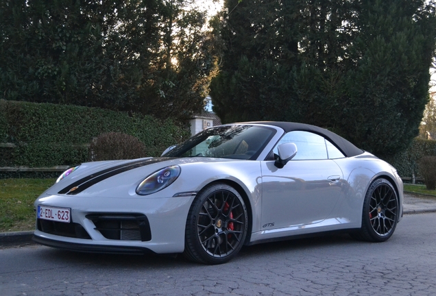 Porsche 992 Carrera 4 GTS Cabriolet