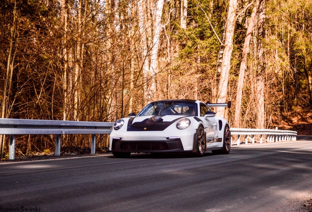 Porsche 992 GT3 RS Weissach Package