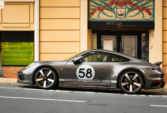 Porsche 992 Sport Classic