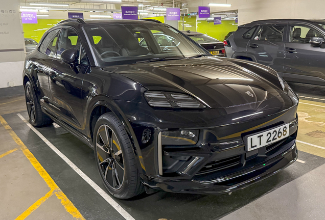 Porsche Macan EV Turbo