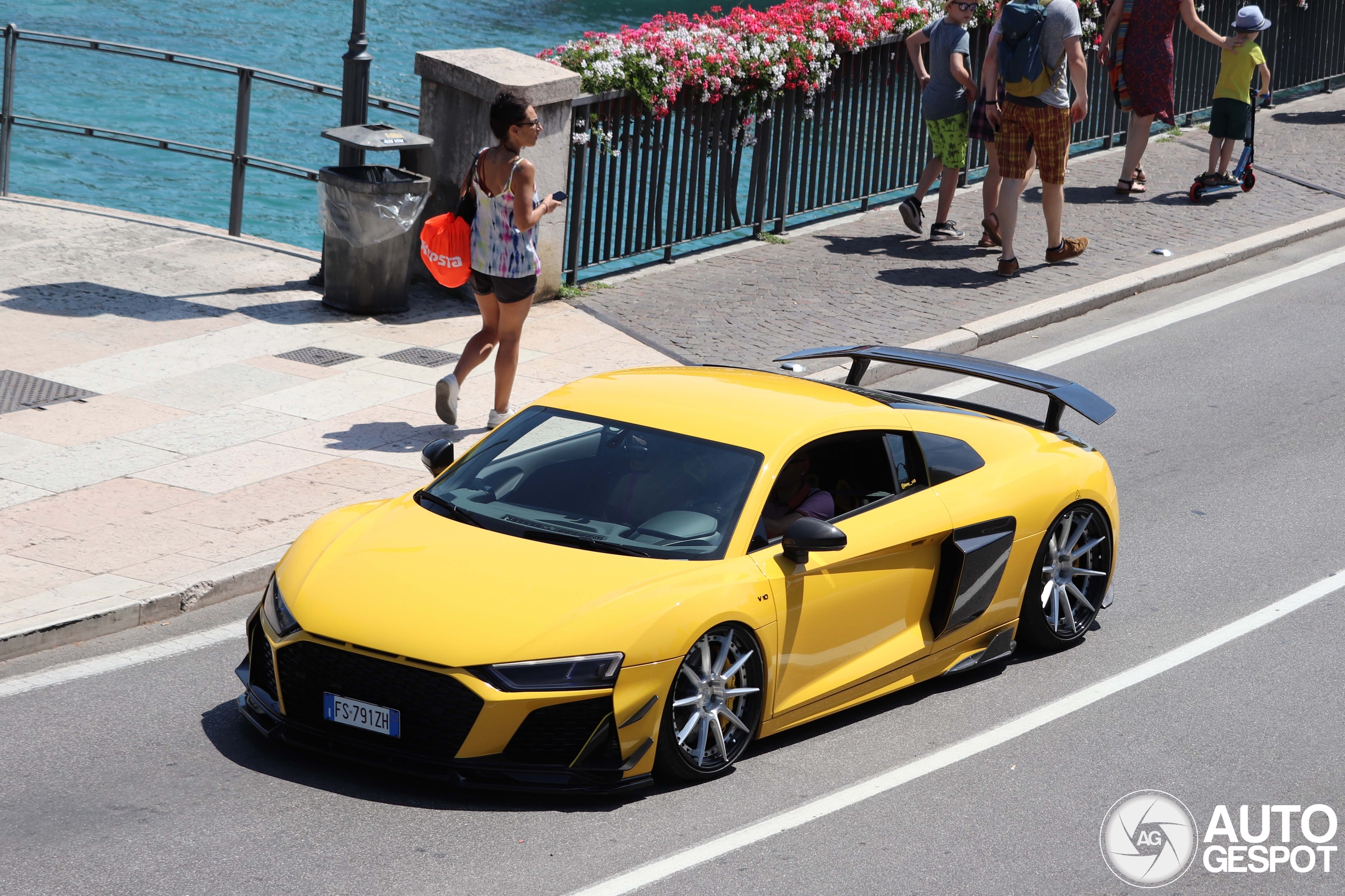 Audi R8 V10 Plus 2015 Vorsteiner