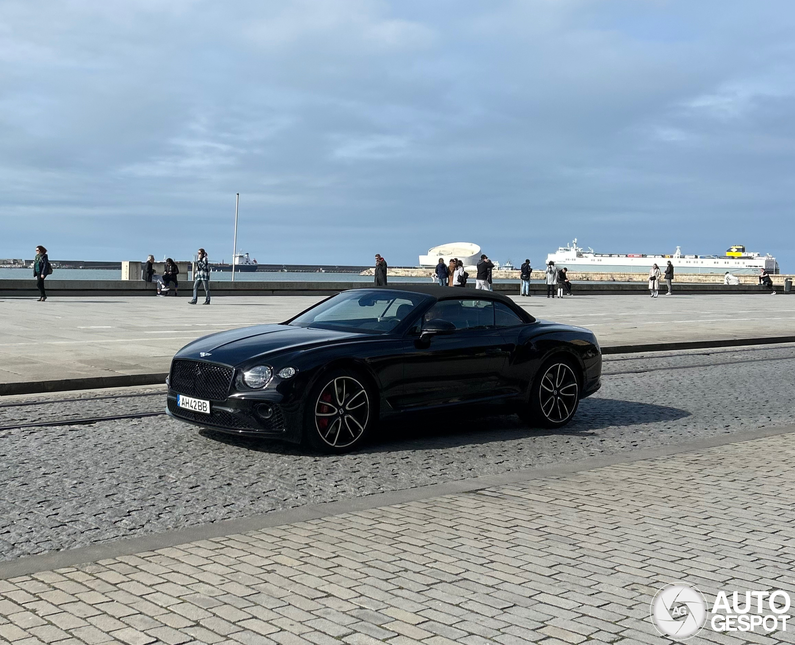 Bentley Continental GTC V8 2020