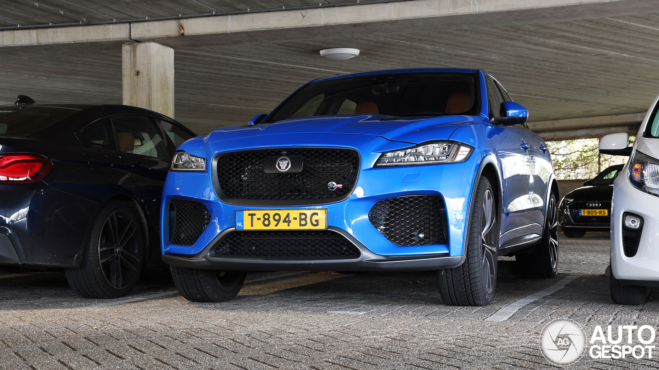 Jaguar F-PACE SVR