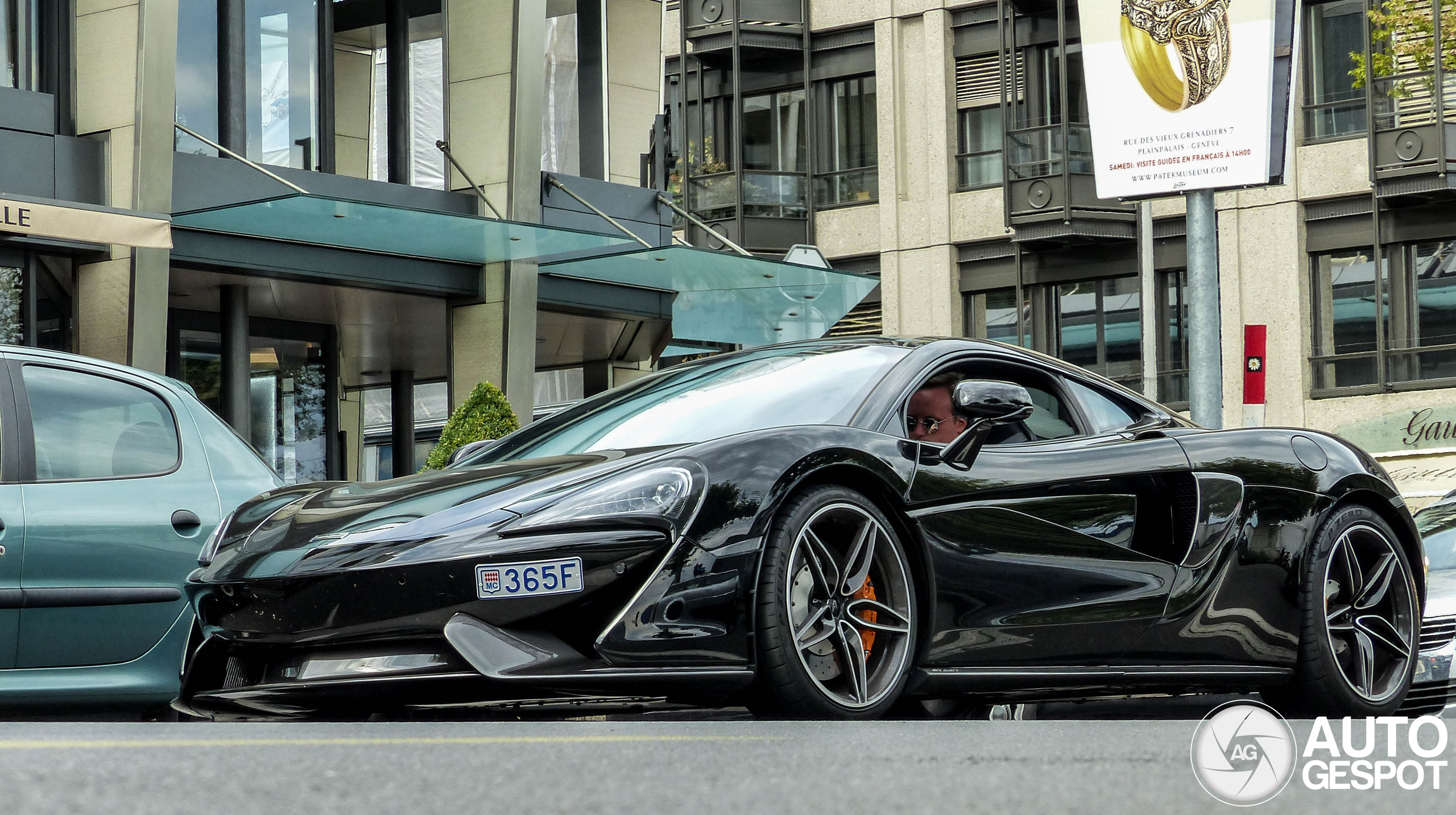 McLaren 570S
