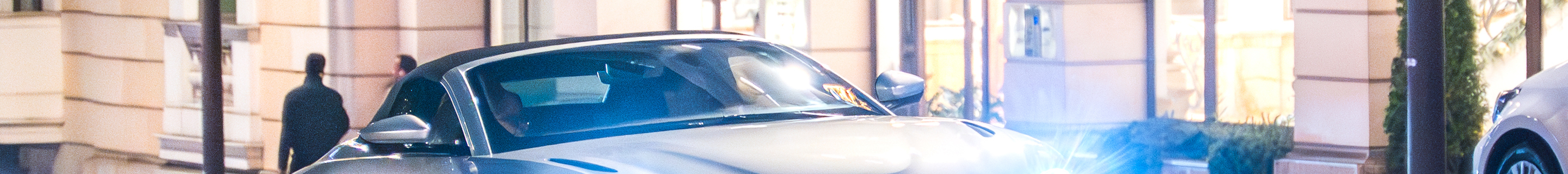 Aston Martin V8 Vantage Roadster 2020