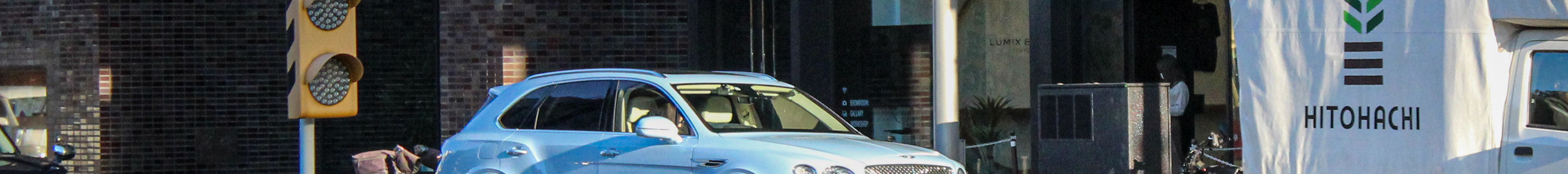 Bentley Bentayga Azure
