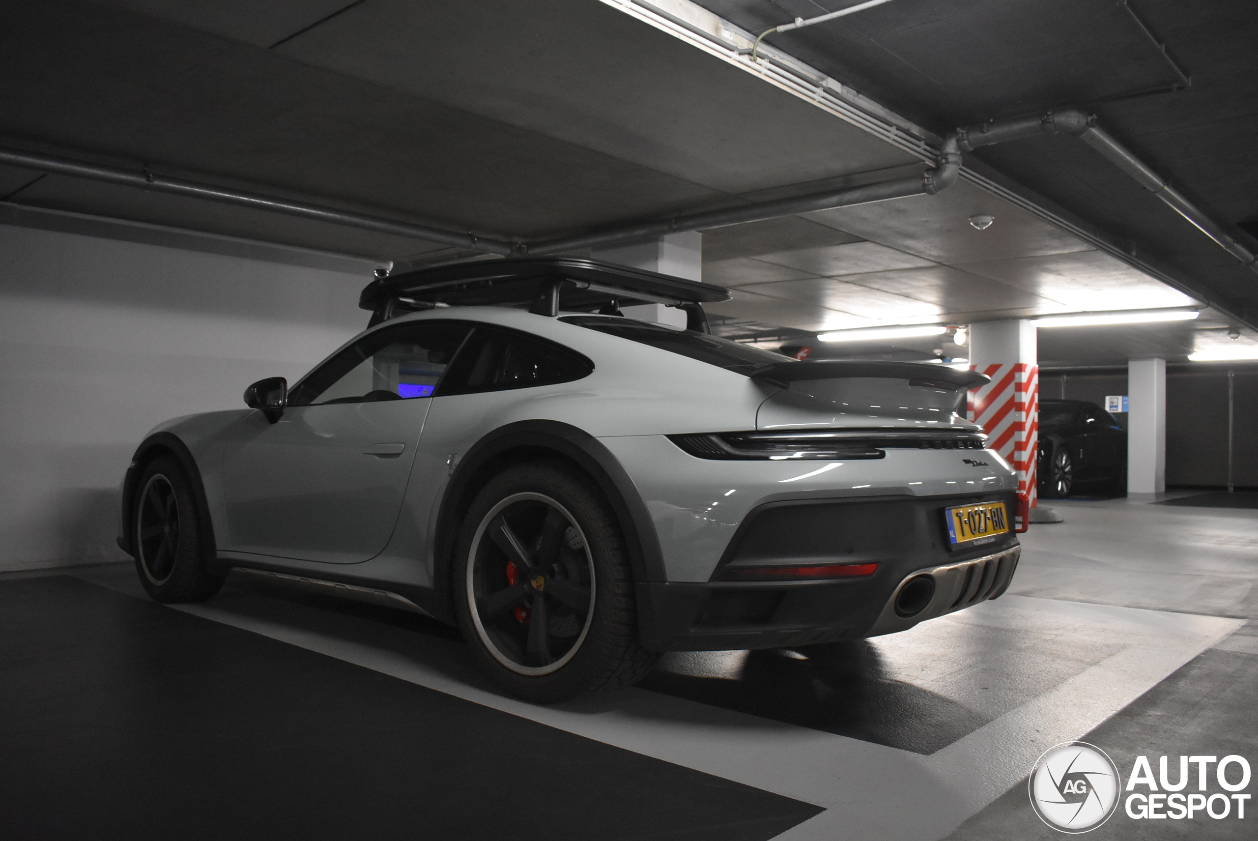 Porsche 992 Dakar