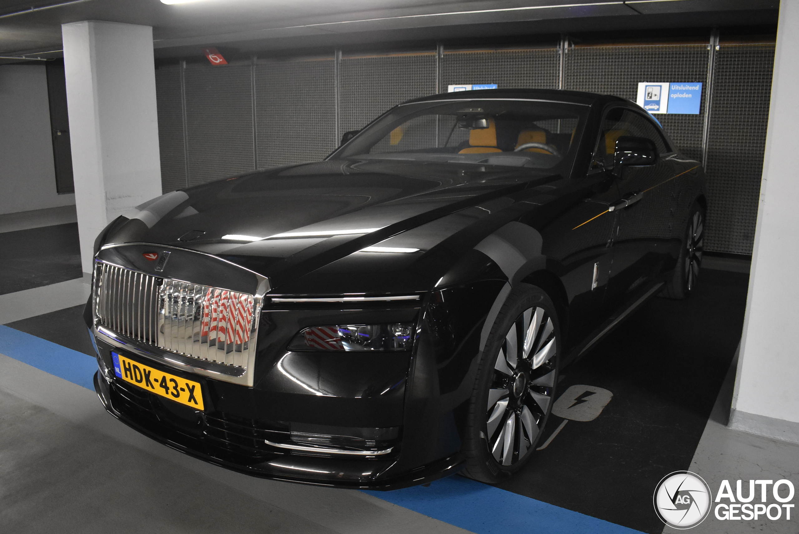 Rolls-Royce Spectre
