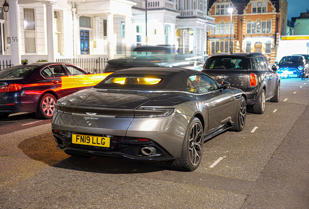 Aston Martin DB11 V8 Volante