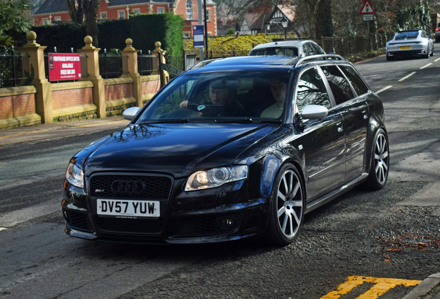 Audi RS4 Avant B7