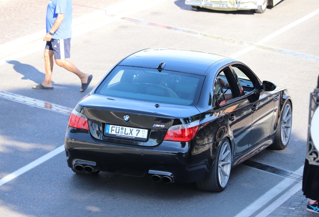 BMW M5 E60 2005