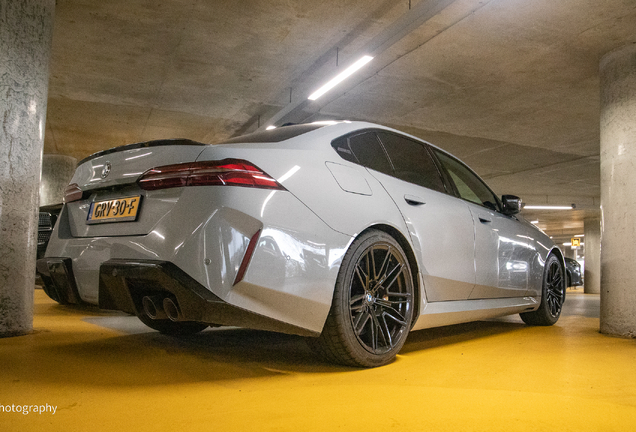 BMW M5 G90