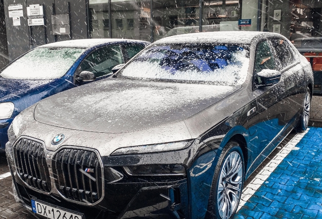 BMW M760e xDrive
