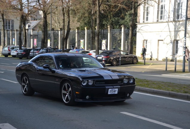 Dodge Challenger SRT-8 392