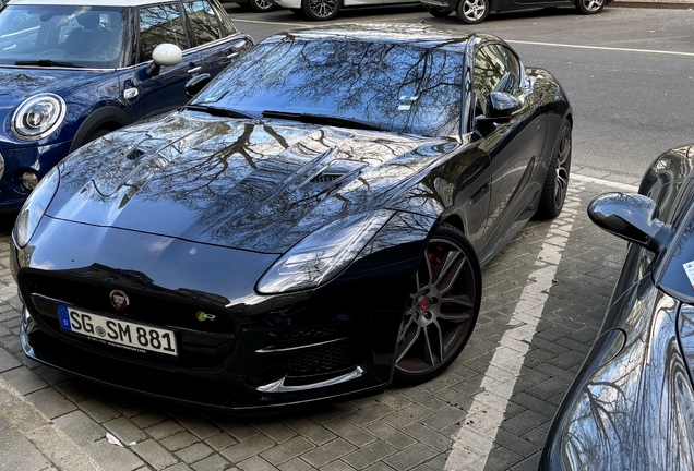 Jaguar F-TYPE R Coupé 2017
