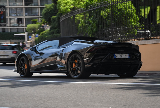 Lamborghini Huracán LP640-4 EVO Spyder