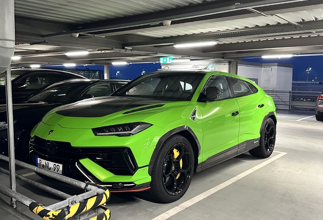 Lamborghini Urus Performante