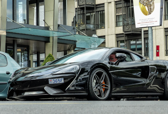 McLaren 570S