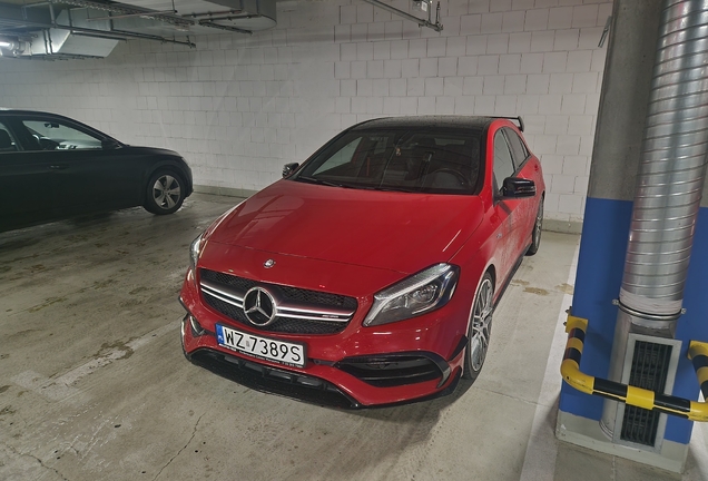 Mercedes-AMG A 45 W176 2015