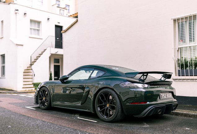 Porsche 718 Cayman GT4