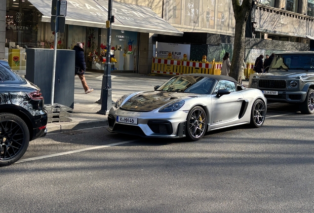 Porsche 718 Spyder RS Weissach Package