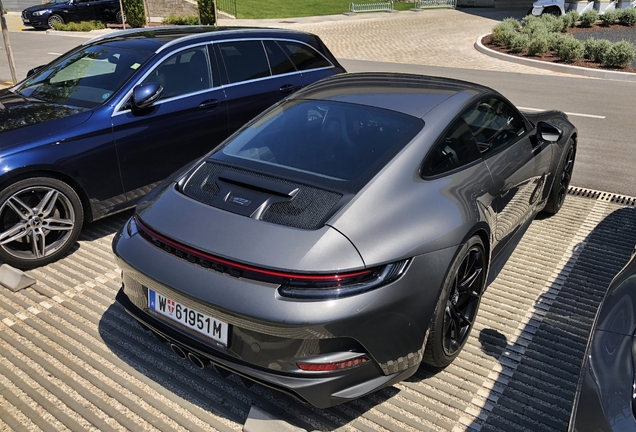 Porsche 992 GT3 Touring