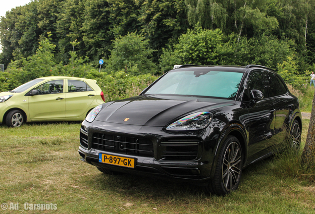 Porsche Cayenne Turbo S E-Hybrid