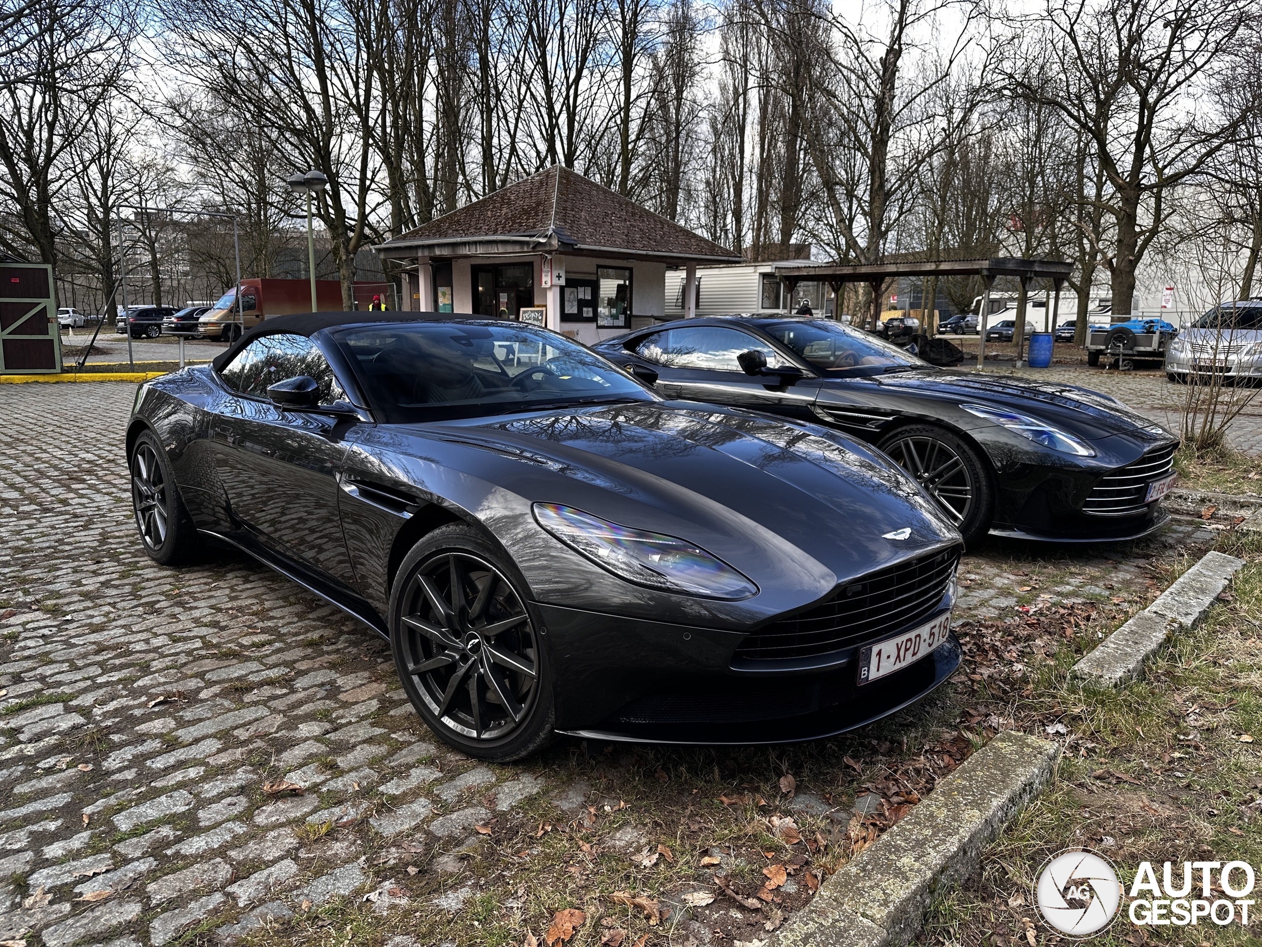 Aston Martin DB11 V8 Volante