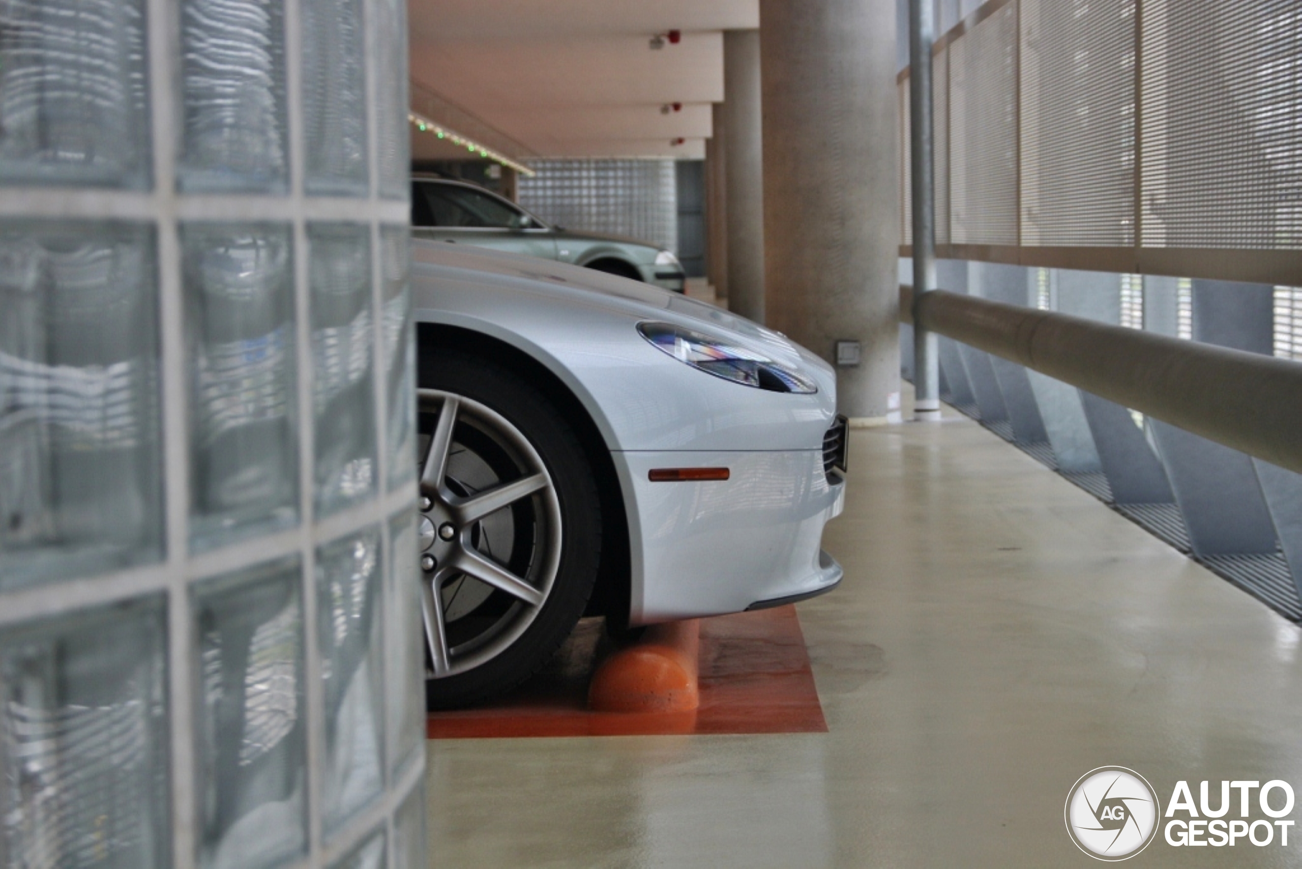 Aston Martin V8 Vantage