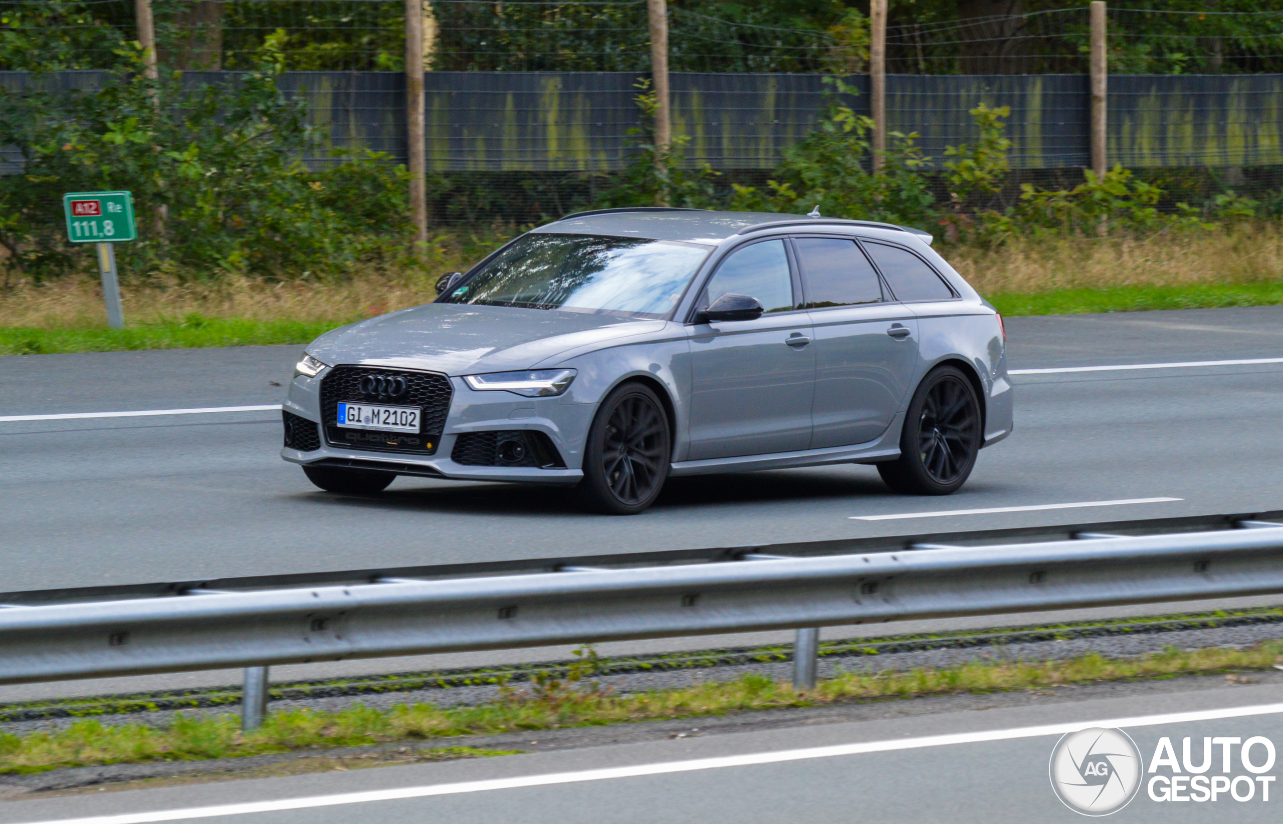 Audi RS6 Avant C7 2015