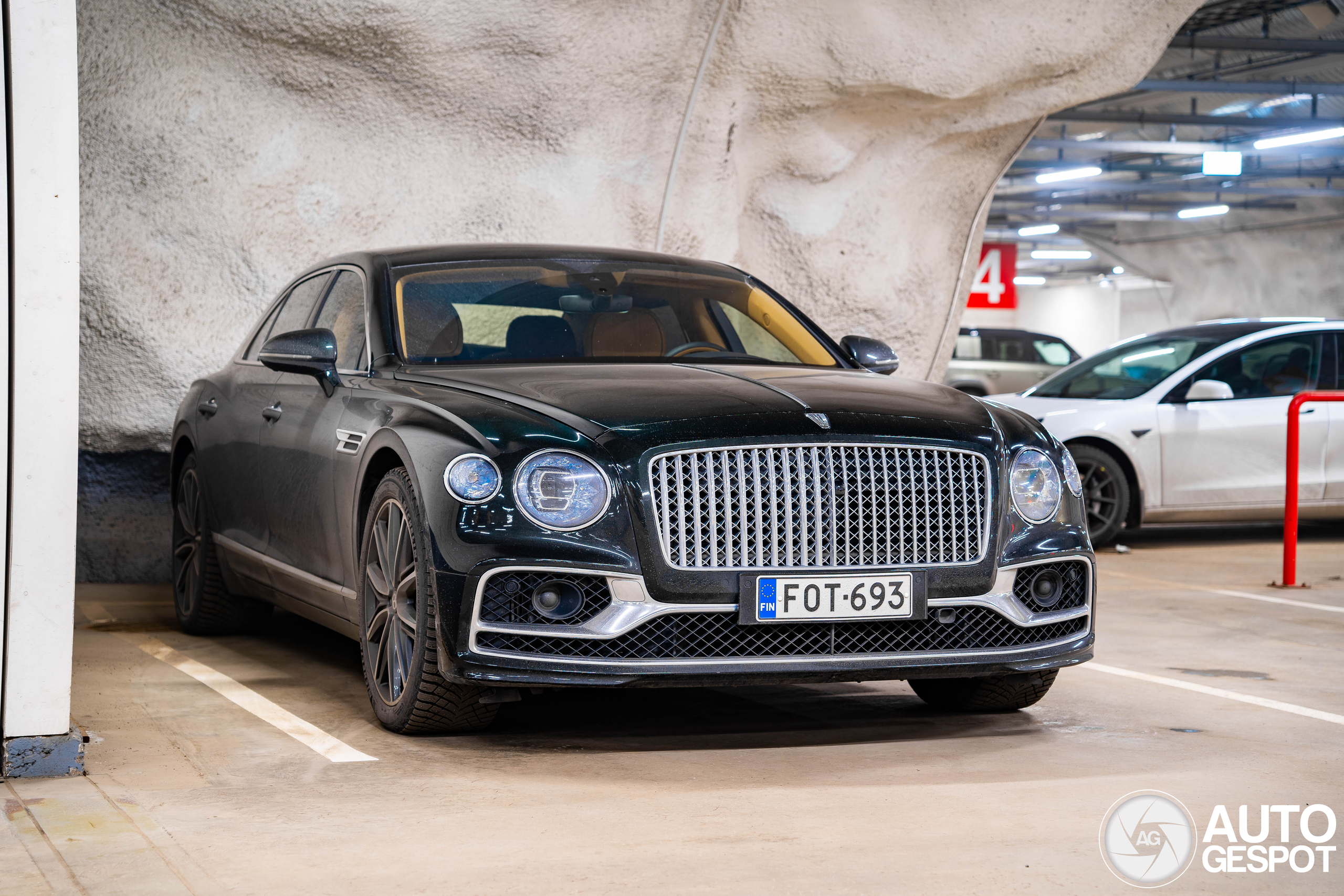 Bentley Flying Spur V8 2021