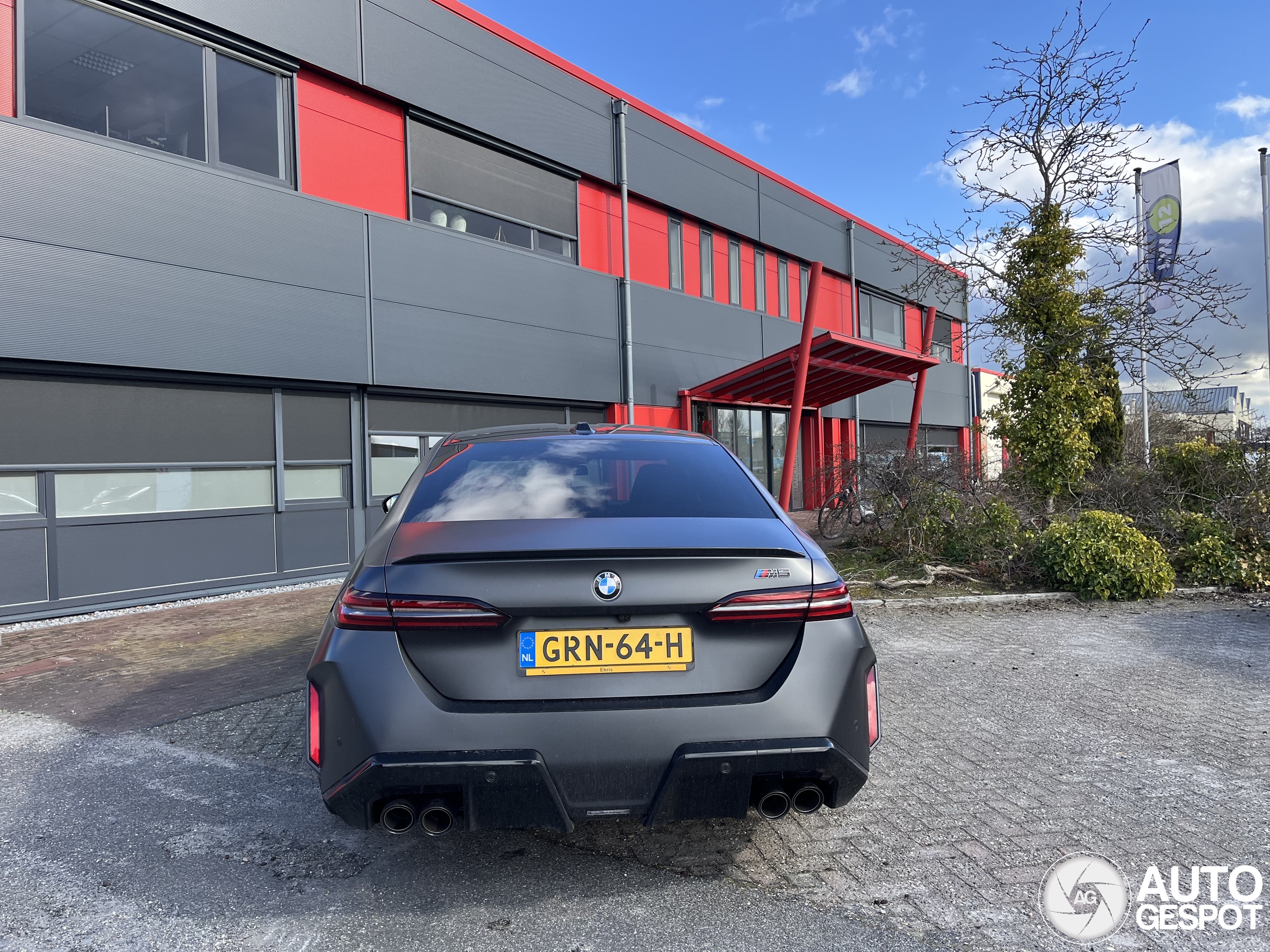 BMW M5 G90