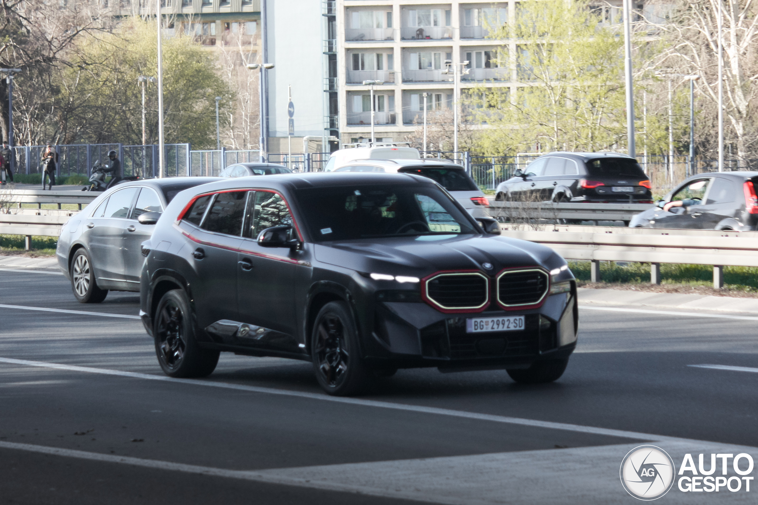 BMW XM G09 Label Red