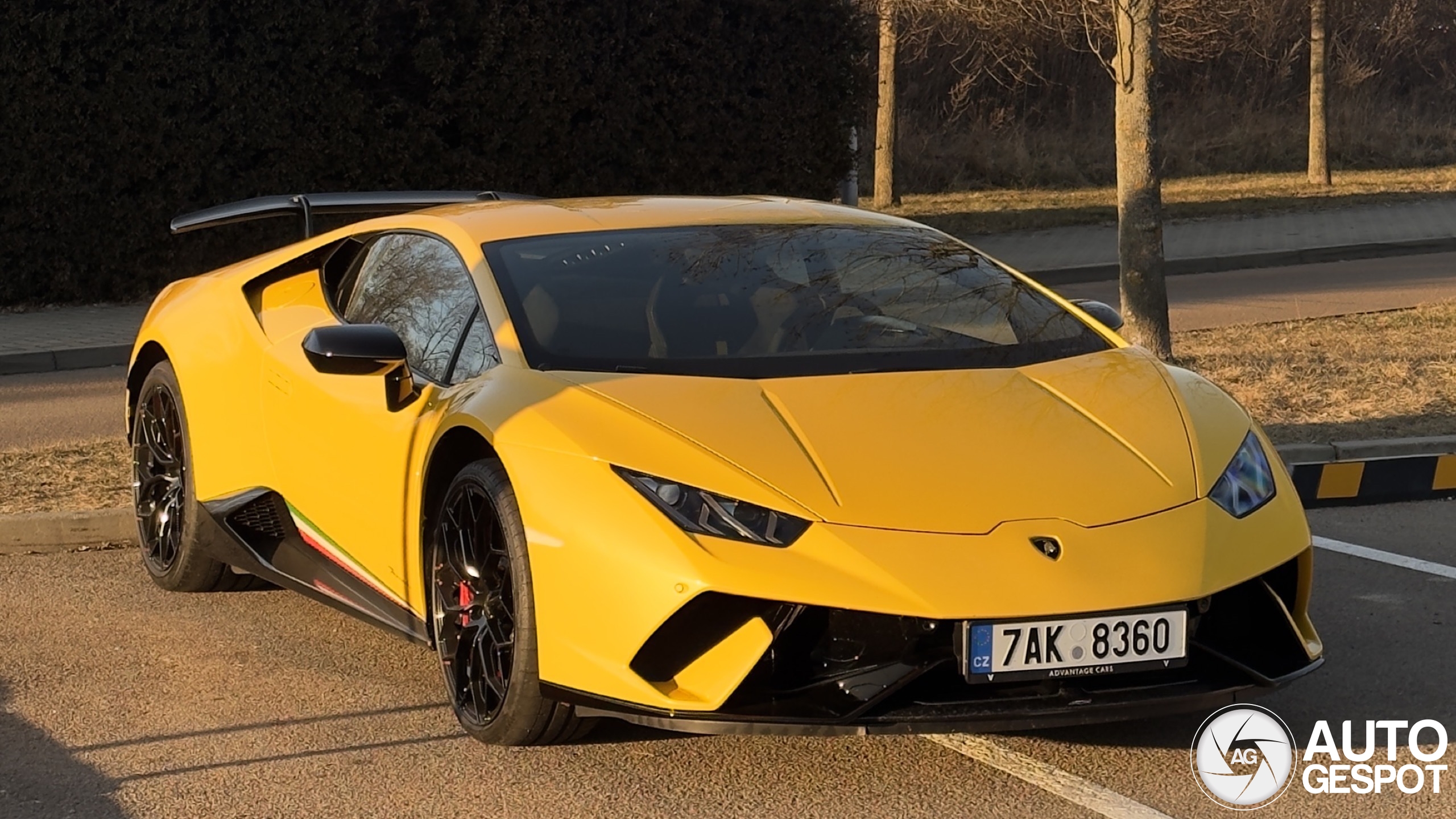 Lamborghini Huracán LP640-4 Performante