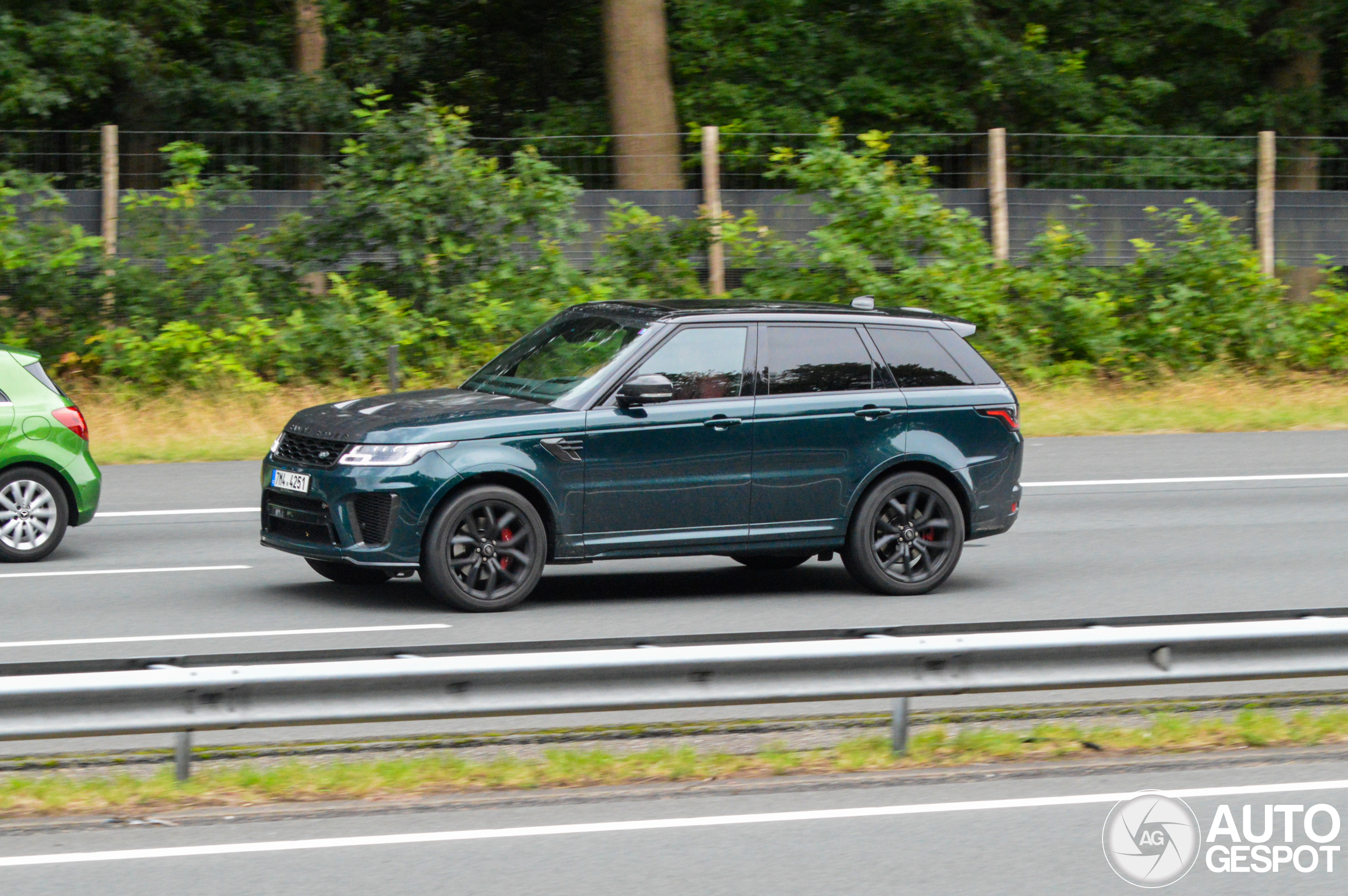 Land Rover Range Rover Sport SVR 2018 Carbon Edition