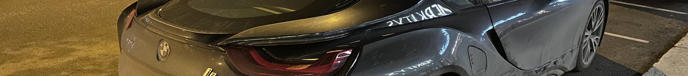 BMW i8