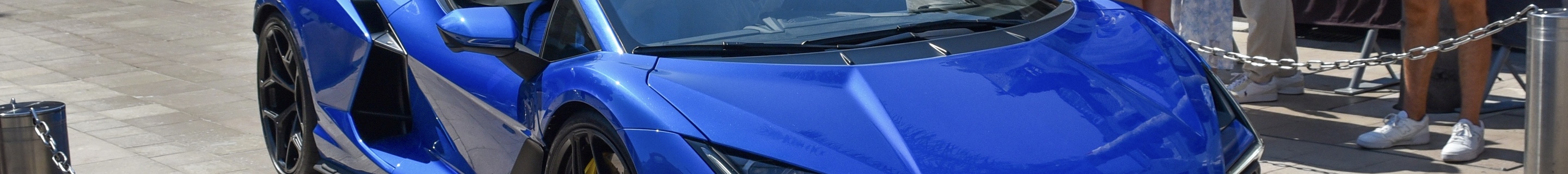 Lamborghini Revuelto