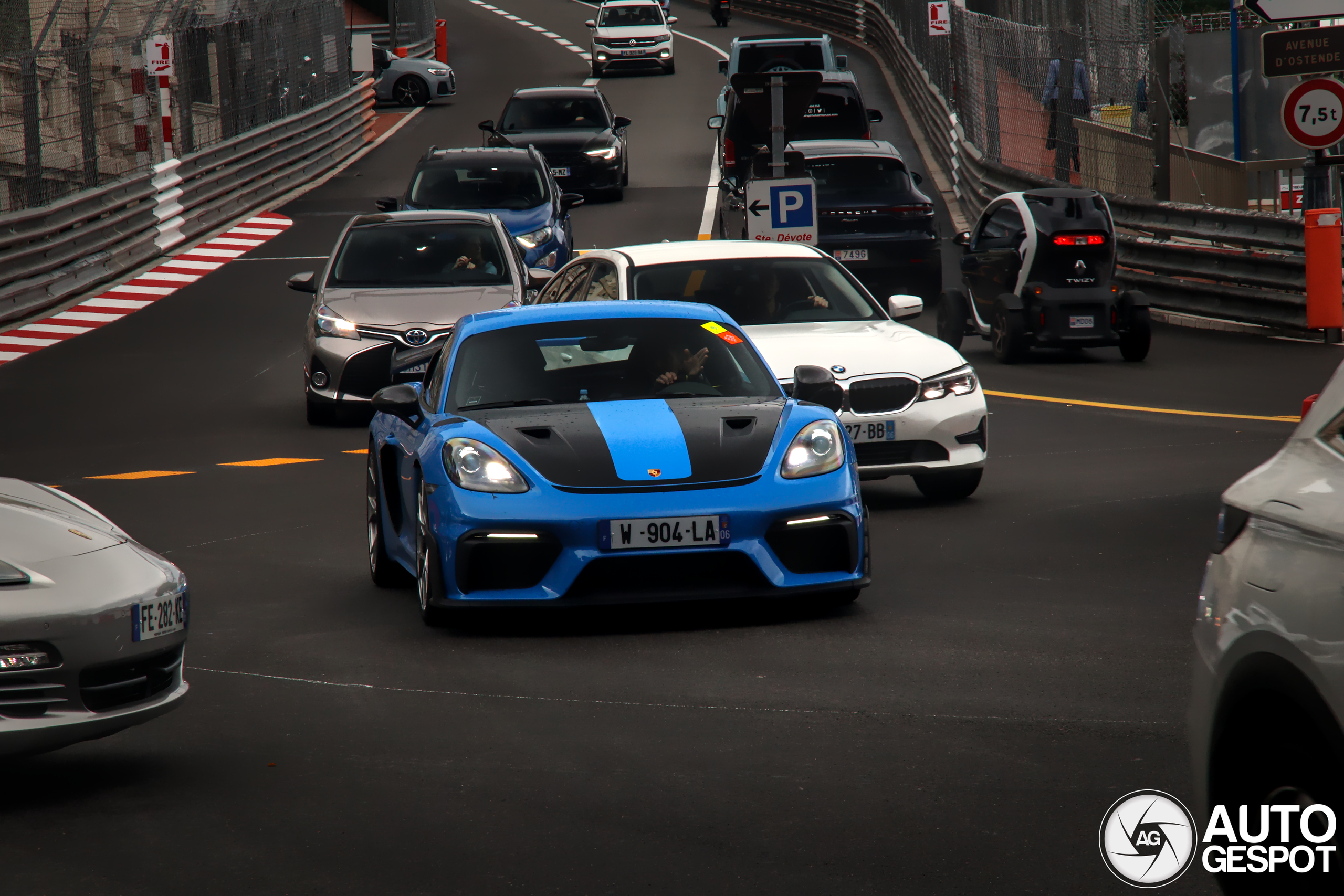 Porsche 718 Cayman GT4 RS Weissach Package
